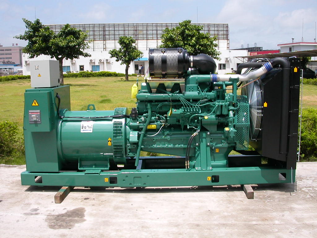 發(fā)電機(jī)組生產(chǎn)廠商_360kw康明斯發(fā)電機(jī)成功出廠